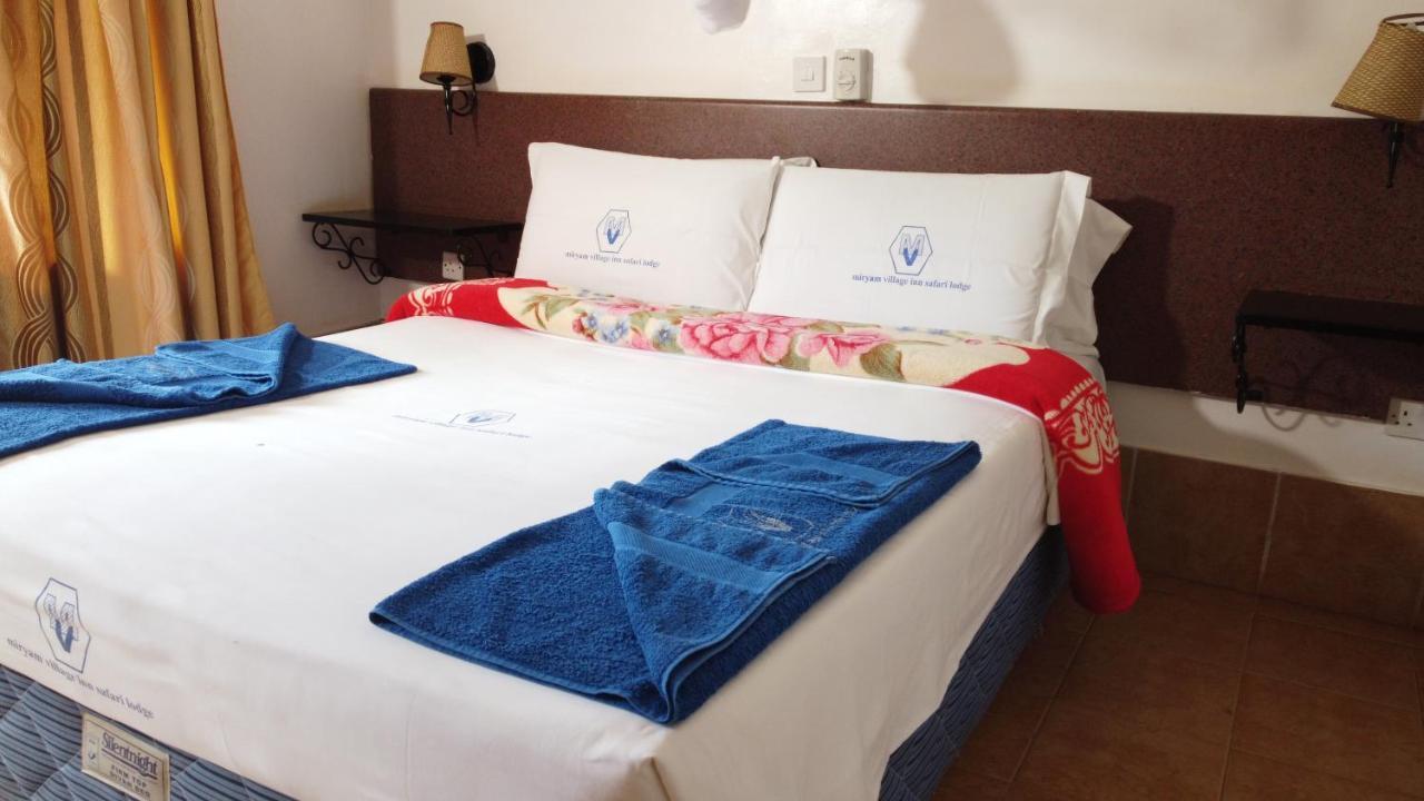 Miryams Village Inn Safari Lodge Sultan Hamud Εξωτερικό φωτογραφία