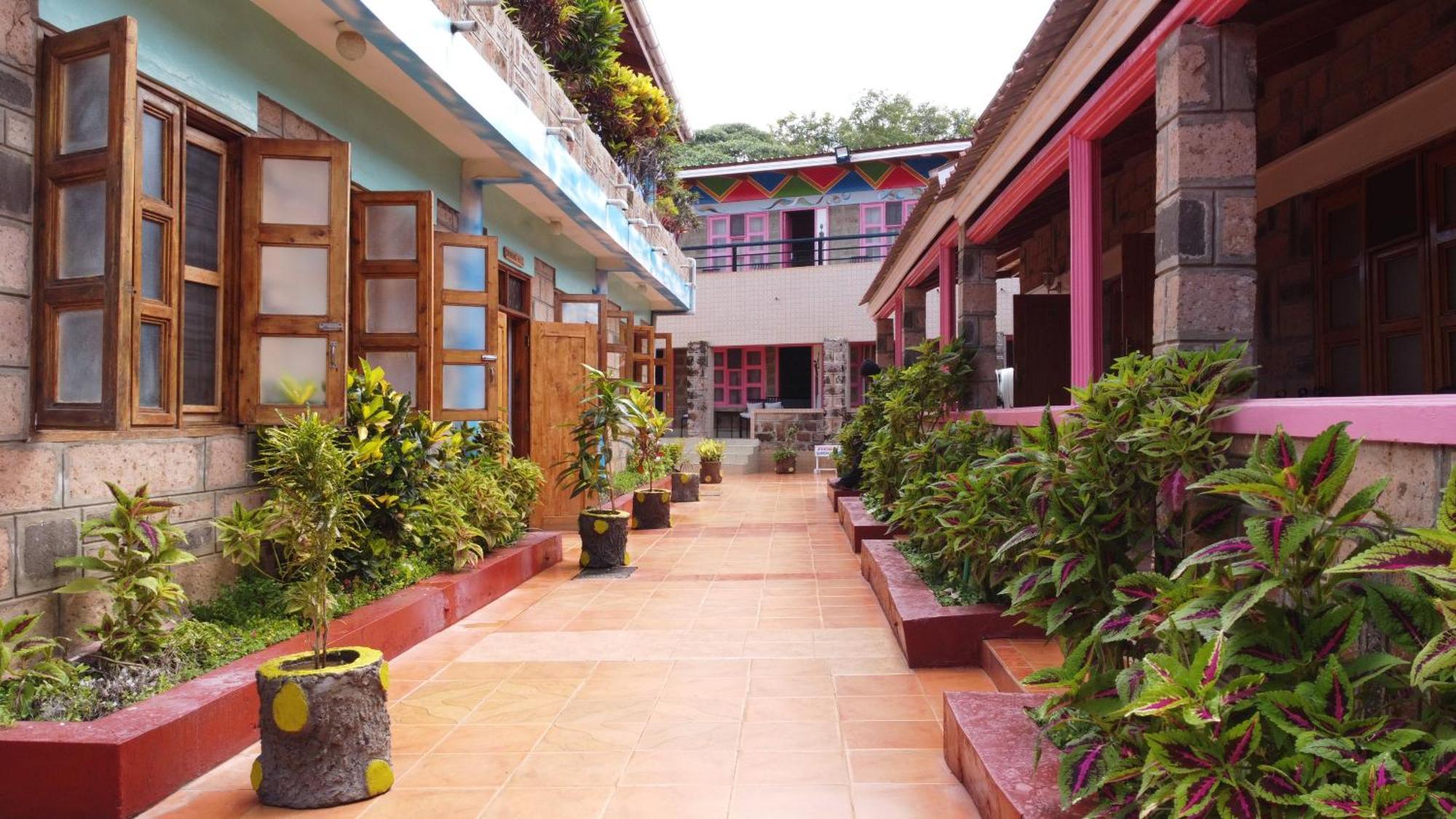 Miryams Village Inn Safari Lodge Sultan Hamud Εξωτερικό φωτογραφία